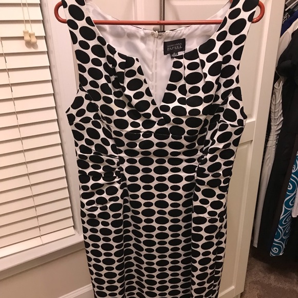 Sleeveless black and white polka dot dress - Picture 1 of 1